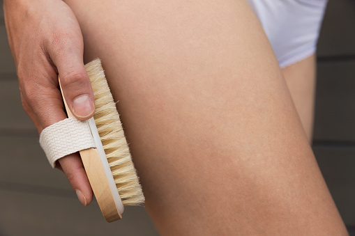 Benefits of Using a Body Brush